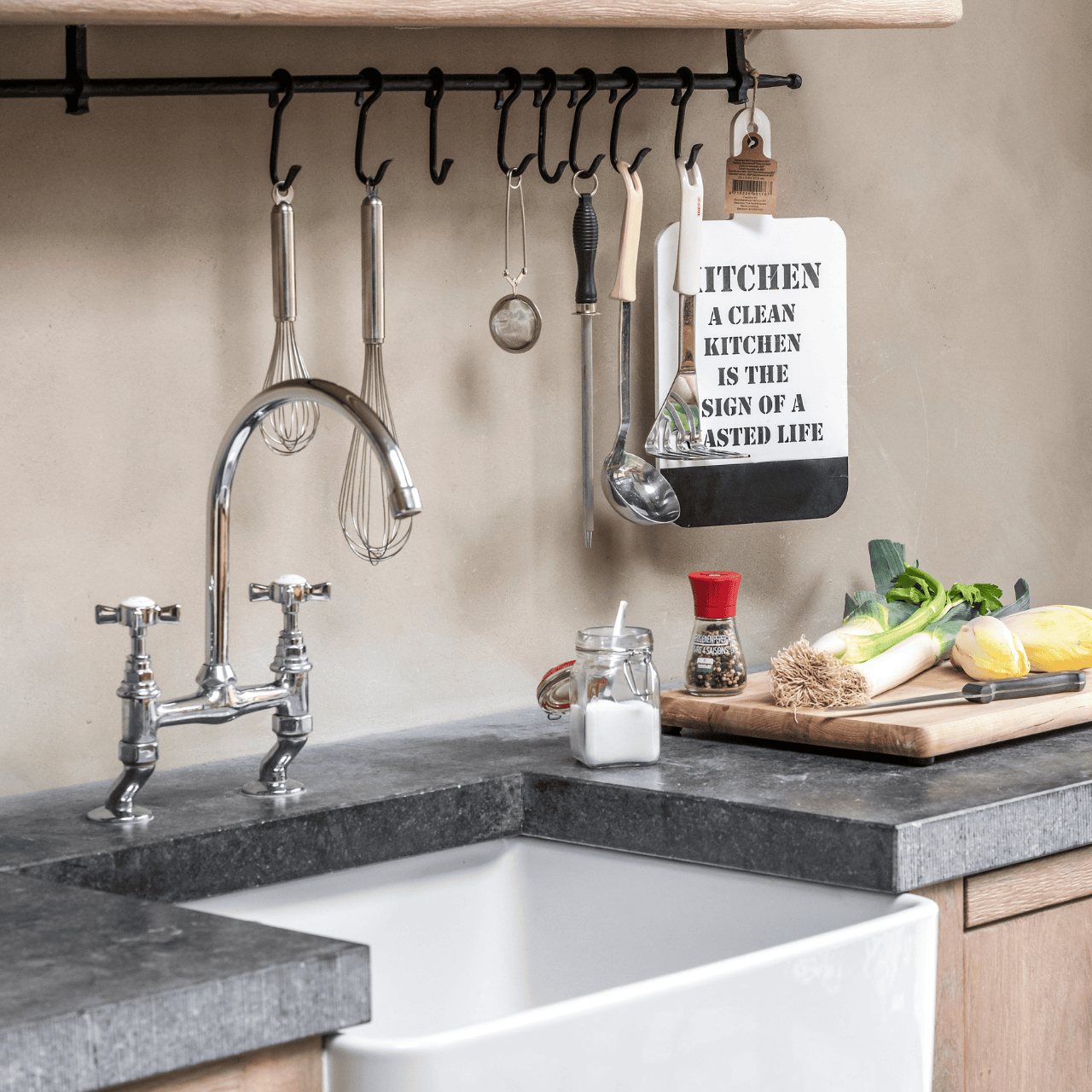 Traditional kitchen collection