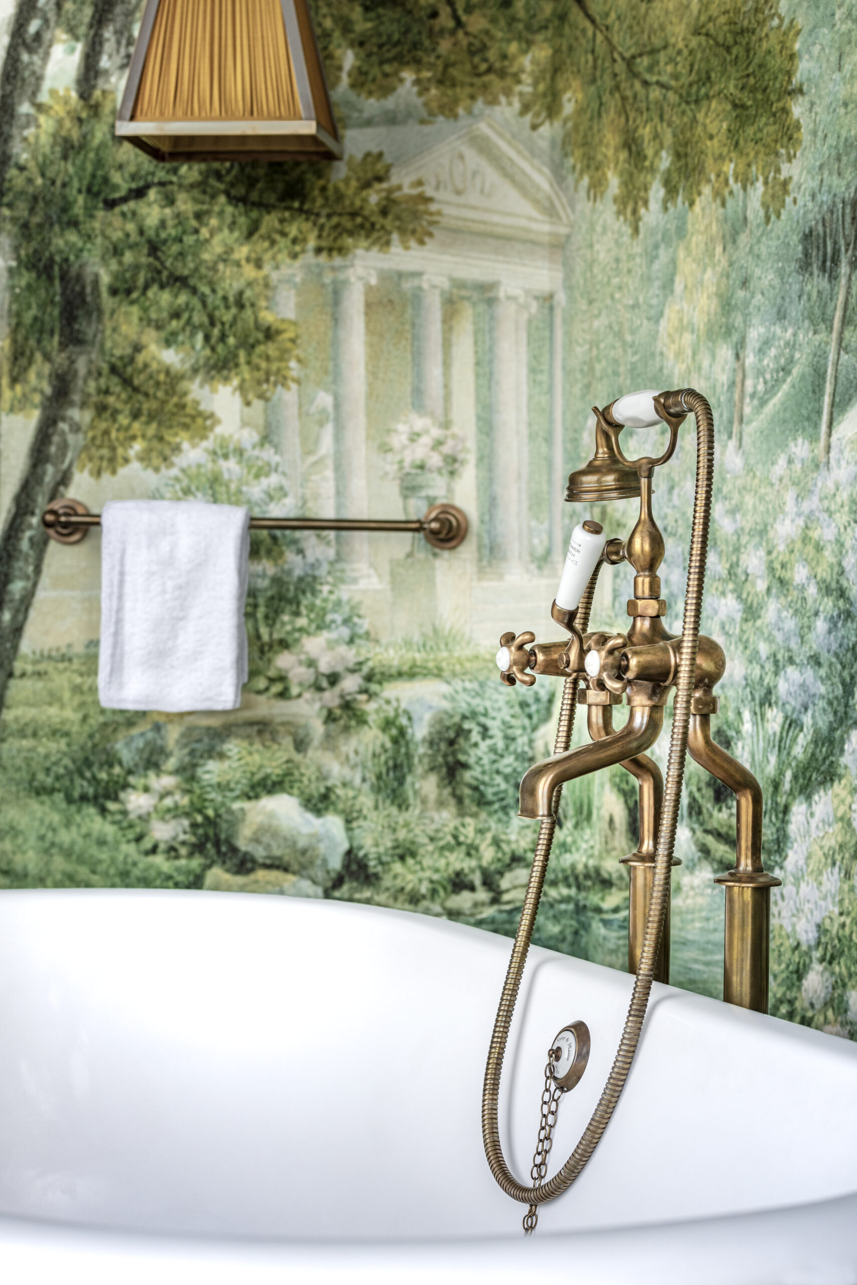 Kenny&Mason's Discovery NGT1010MOB